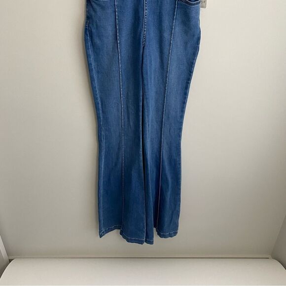 Free People We The Free CRVY Sydney Denim High Neck Jumpsuit Size 2 NWT - Picture 3 of 10